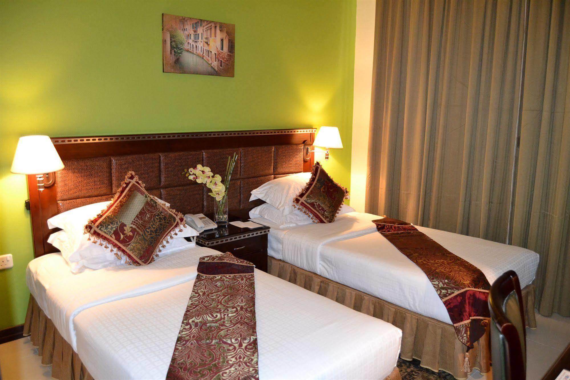 אבו דאבי Fortune Hotel Apartments מראה חיצוני תמונה